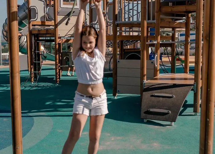 Club Aguamarina Hotel