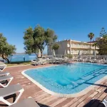 Club Aguamarina Hotel