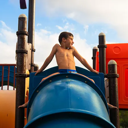 Club Aguamarina Hotel