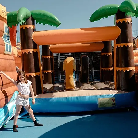 海蓝俱乐部酒店 酒店 3*