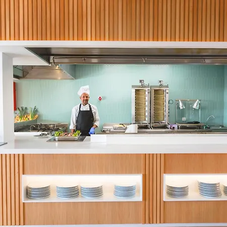 Hotel Club Aguamarina 3*